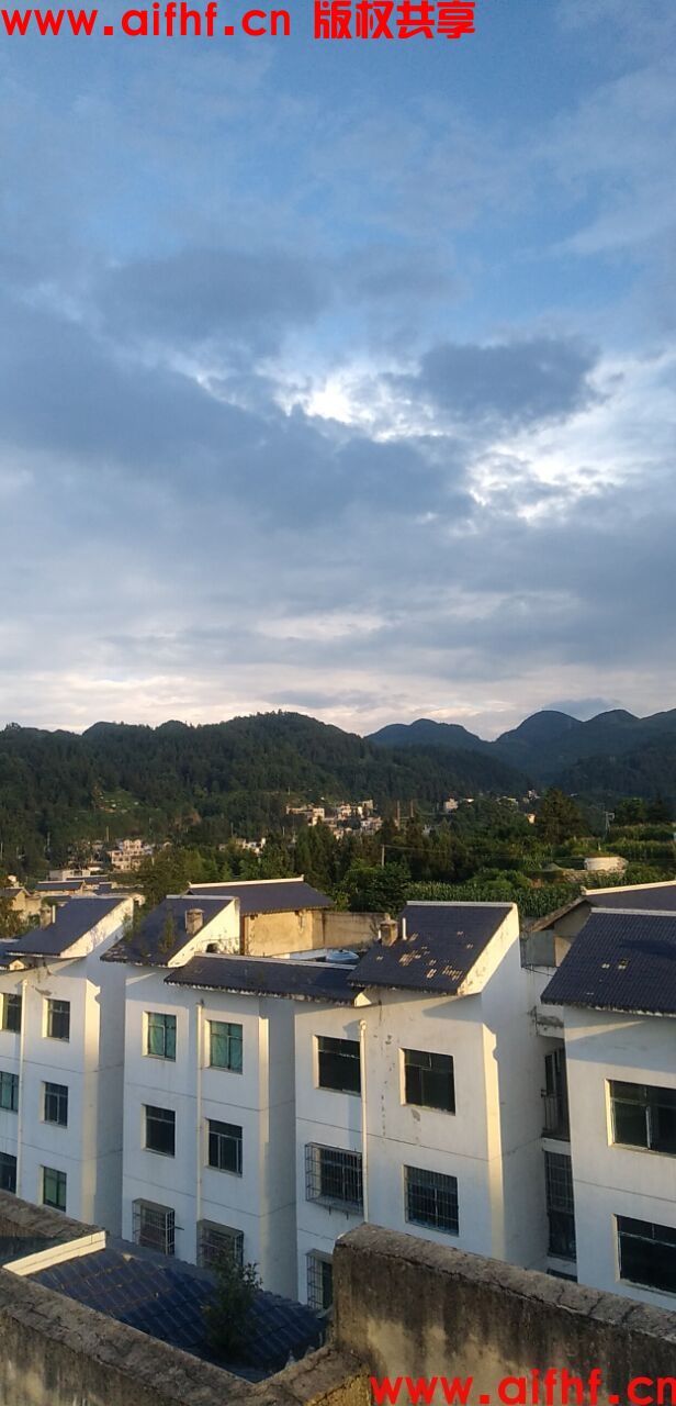 气泡：仰望天空